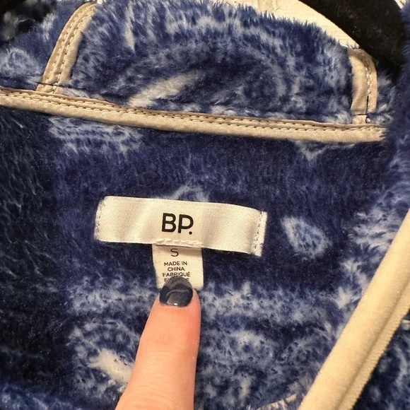 BP.‎ Fleece Navy Bandana Patchwork Jacket - Picture 4 of 7